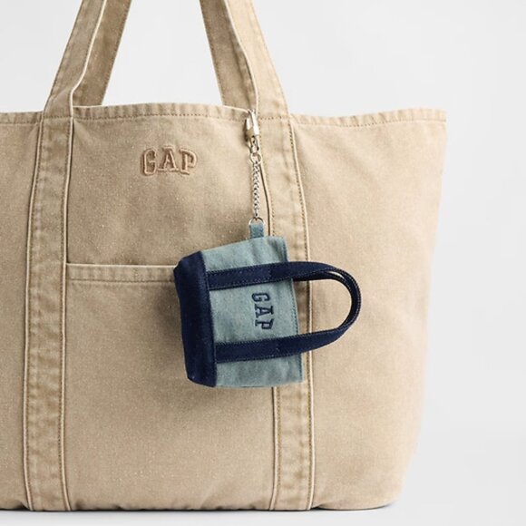 NEW Gap Logo Denim Tote Keychain Bag Charm - Picture 2 of 7